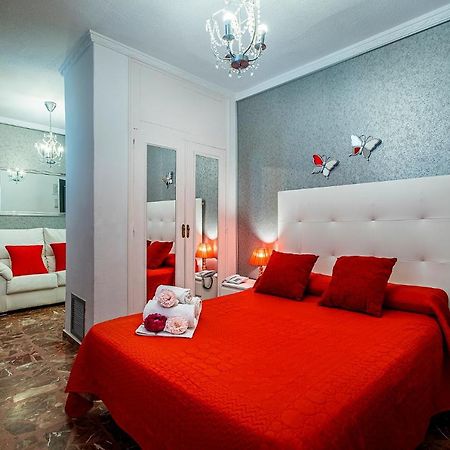 Hotel Gines Exterior photo