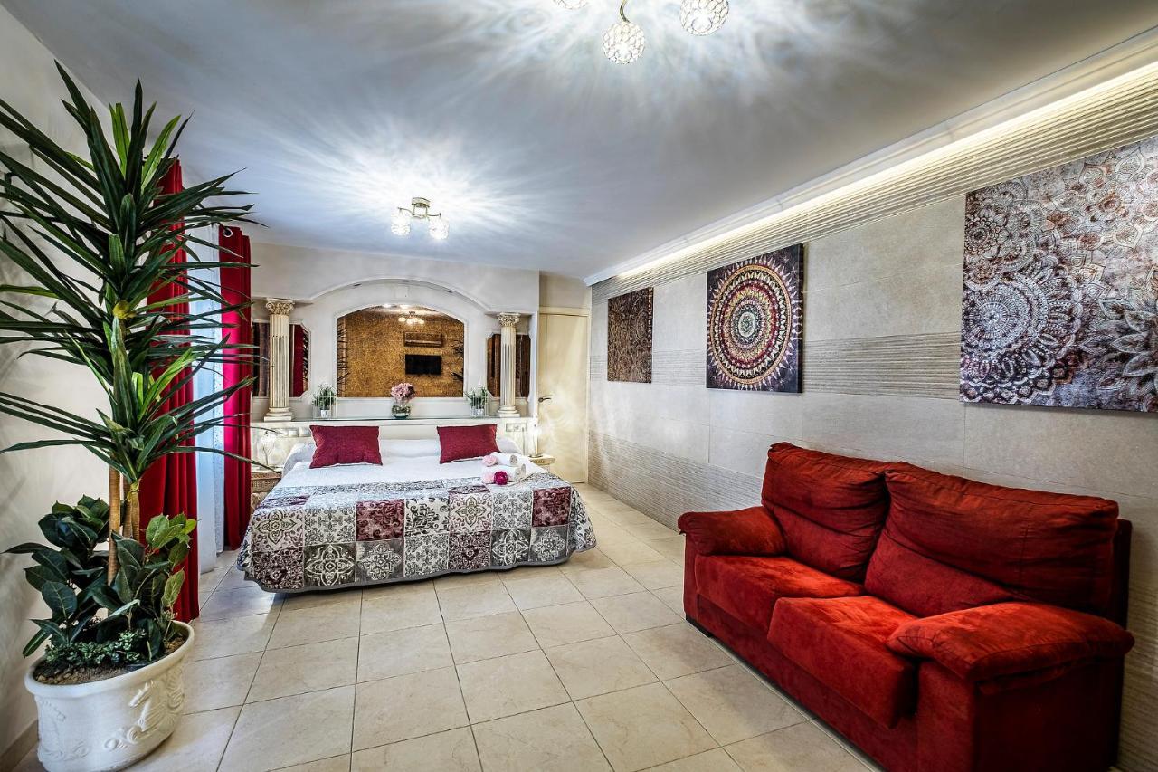 Hotel Gines Exterior photo