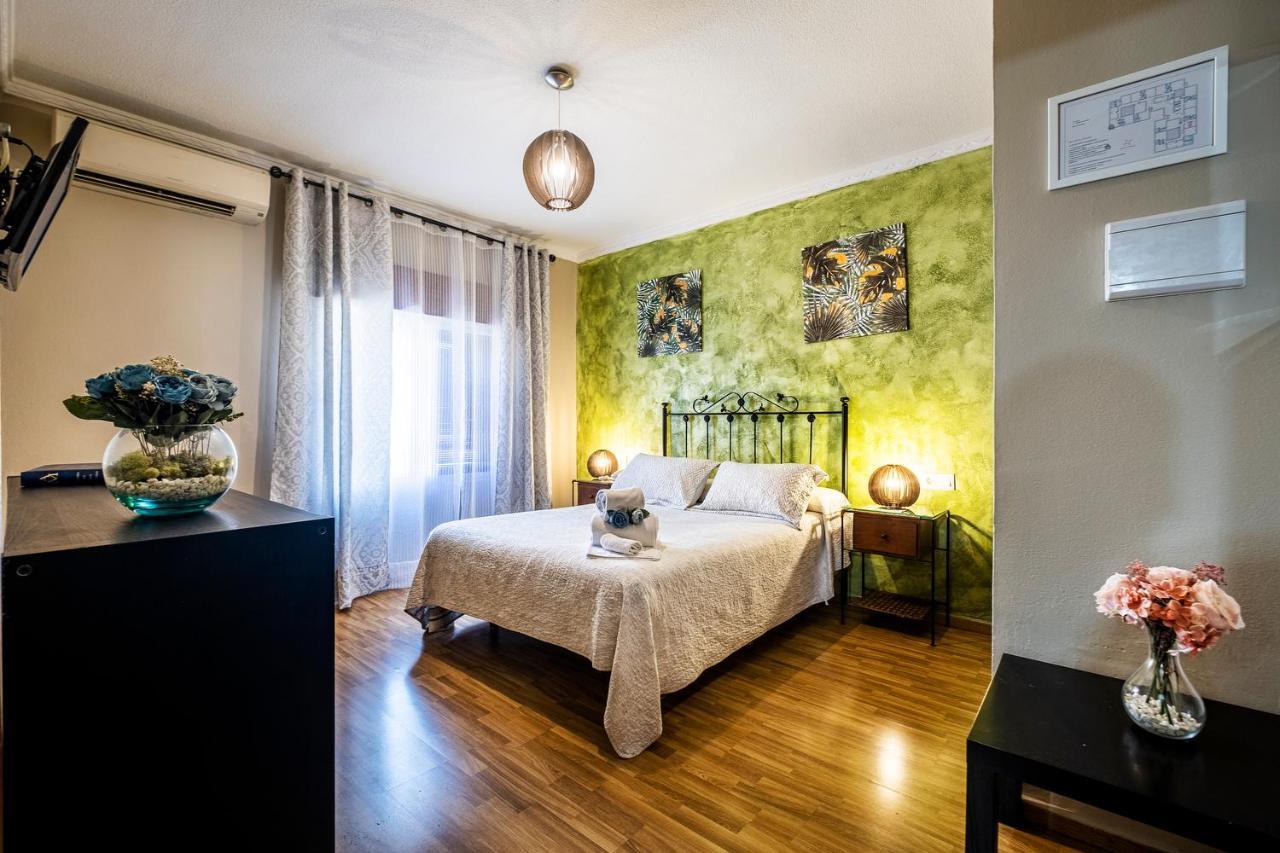 Hotel Gines Exterior photo