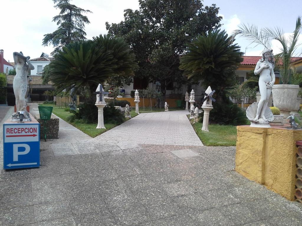Hotel Gines Exterior photo